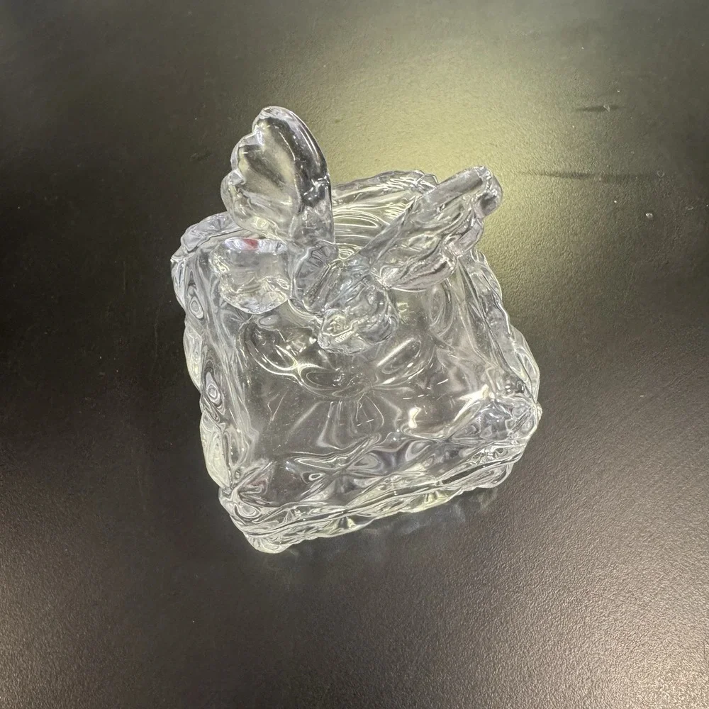 Studio Crystal Amore Collection Butterfly 3 Inch Trinket Box with Lid Romantic‎